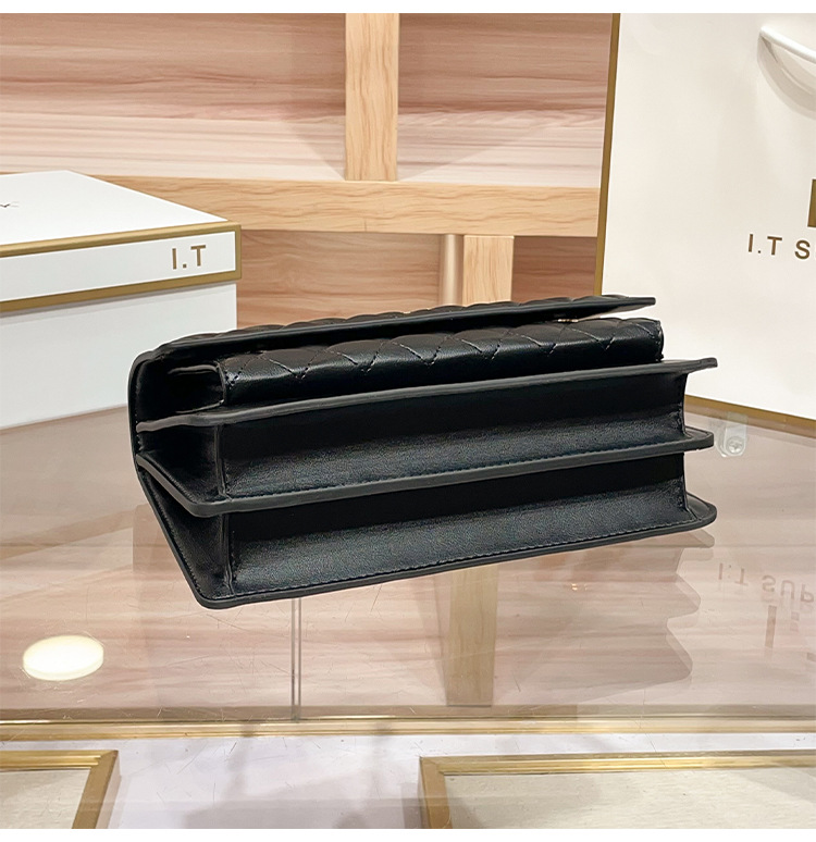 Luxury Genuine Leather Women’s Quilted Chain Bag – 2025 New Crossbody Small Square Bag