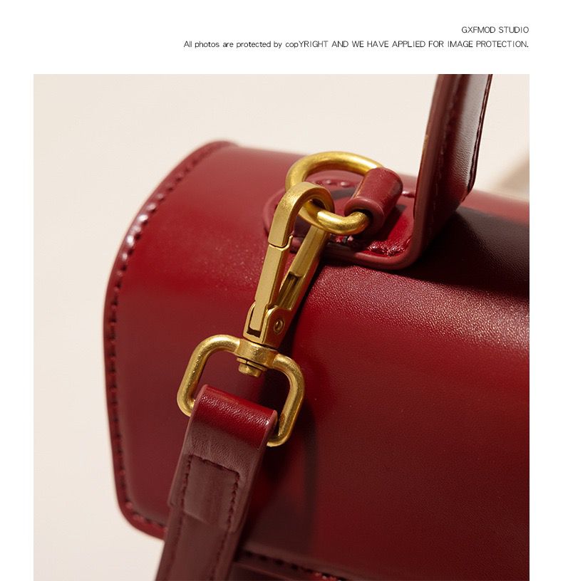 2025 Exclusive Red Bridal Bag – Elegant Hand-Carry for the Bride