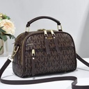 Elegant Women's Handbag 2025 | Fashion Tote for Contemporary Mothers | Large Capacity PU Leather Shoulder & Crossbody Bag