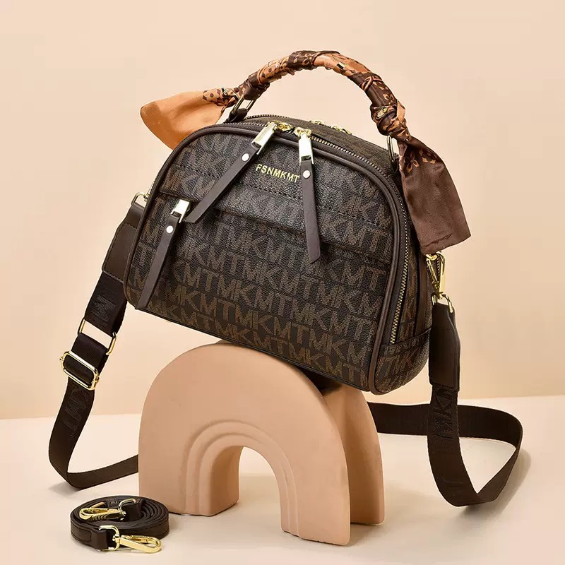 Elegant Women's Handbag 2025 | Fashion Tote for Contemporary Mothers | Large Capacity PU Leather Shoulder & Crossbody Bag