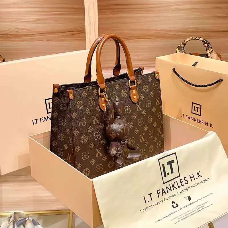 Sankrrish's Premium Leather Tote Bag 2025 | Stylish Women's Large Capacity Handbag | Office & Daily Use Tote