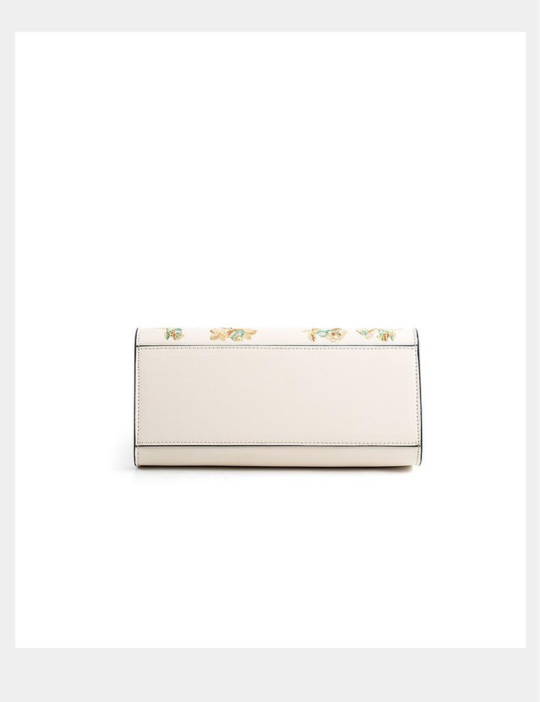 2025 Chinese-Inspired Embroidered Handbag – Elegant Camellia Motif in Genuine Leather