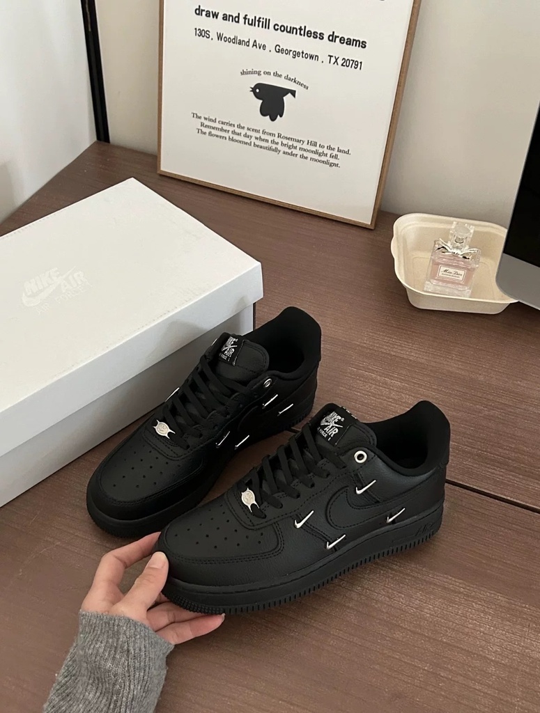 Nike Air Force 1 Low Mini Swoosh Black & Cream | Man/Women Sneakers