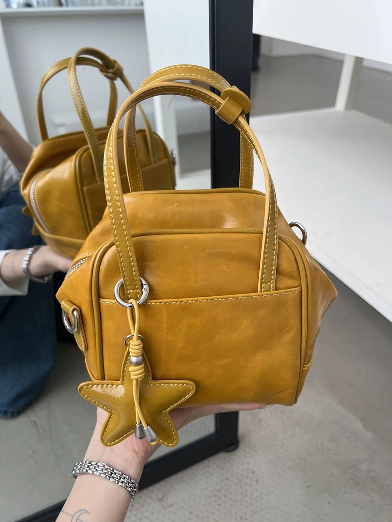 Vintage Waxed Leather Tote Bag for Women | Large Capacity Commuter Handbag