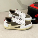 Premium Vintage Low-Top Sneakers