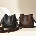 Women's Retro Bucket Bag | Elegant Design | Classic Elegant | Useful